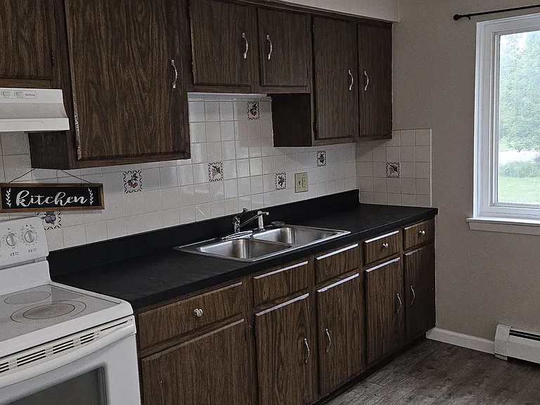 176 Robert Dr #2 — Photo 5