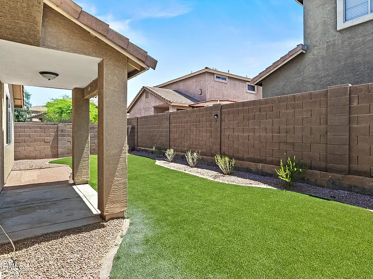 21827 N 40th Way — Photo 16