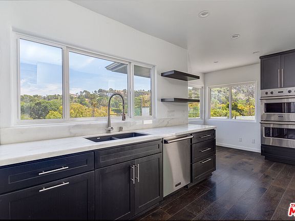 2nd image of 4060 Camino De La Cumbre