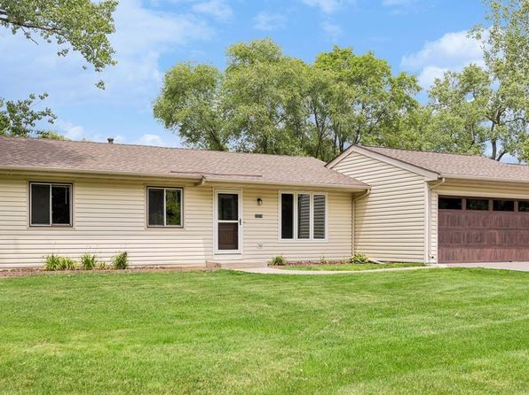 12216 Pioneer Rd, Minnetonka, MN 55343 – 4-bedroom rental in Minnetonka