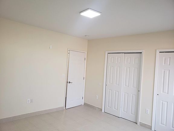 4th image of 44 Bergen Blvd #9