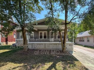 1334 E Grand St, Springfield, MO 65804