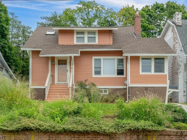 17 Floyd Rd, Verona Twp., NJ 07044
