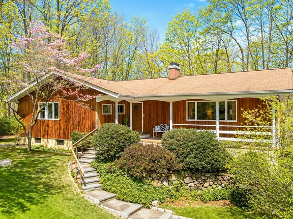 86 Mount Airy Road E, Croton-on-Hudson, NY 10520