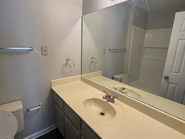 10101 Stephenson Ln — Photo 6