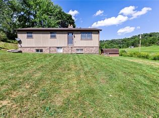 1491 Arner Rd, Chester, WV 26034