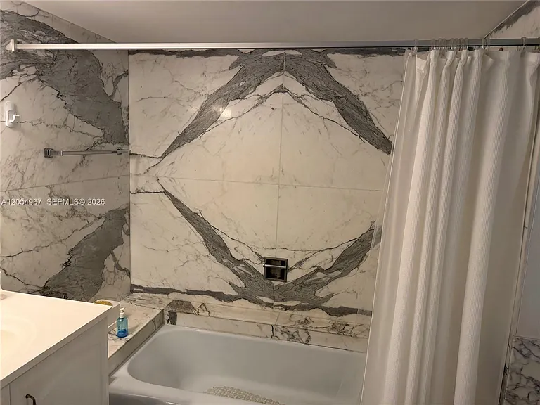 3850 Galt Ocean Dr #111 — Photo 23