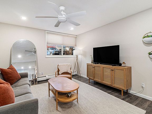 5th image of 2707 Valmont Rd APT 105A