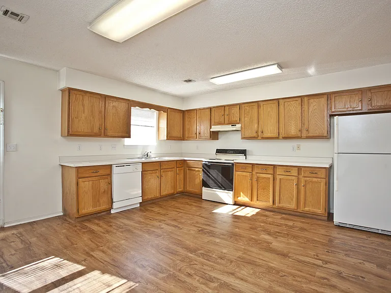 58B Holly Dr — Photo 15