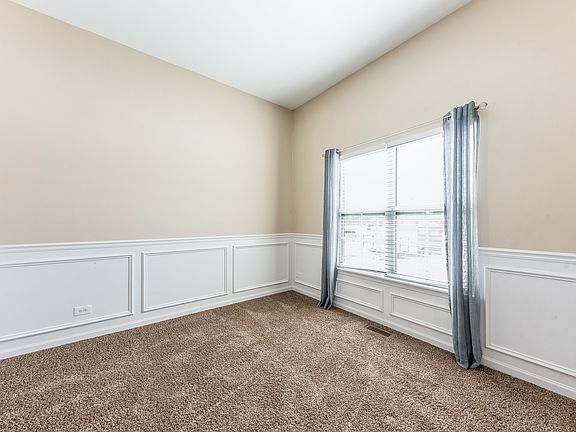2nd image of 25202 Jackson Ln