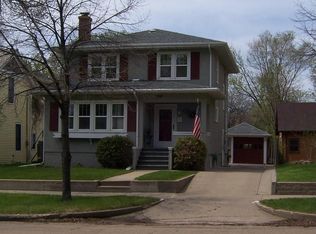 718 N 6th St, Bismarck, ND 58501