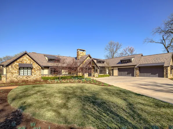 840 Loveland Dr, Omaha, NE 68114