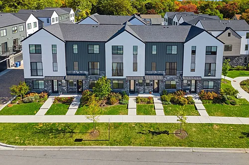 Bloom Street Townhomes Photo 1
