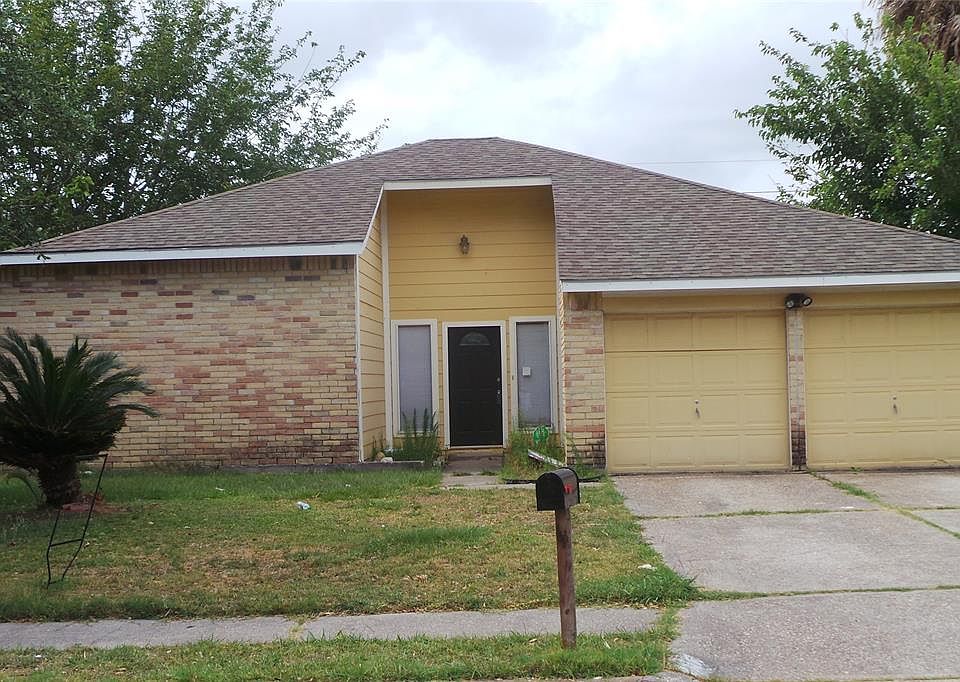 1st image of 2707 Grand Canyon Dr