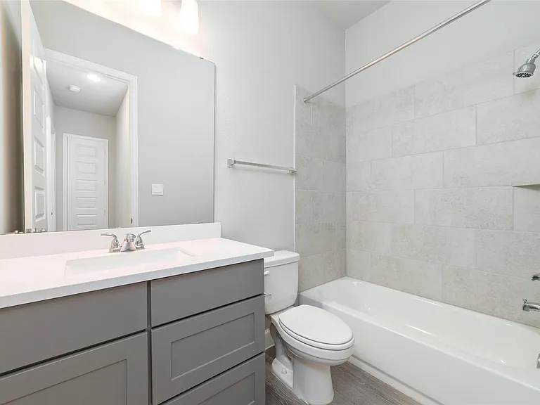 31215 Crescent Hill Dr — Photo 19