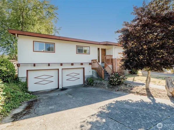 3609 SW Holden Street, Seattle, WA 98126