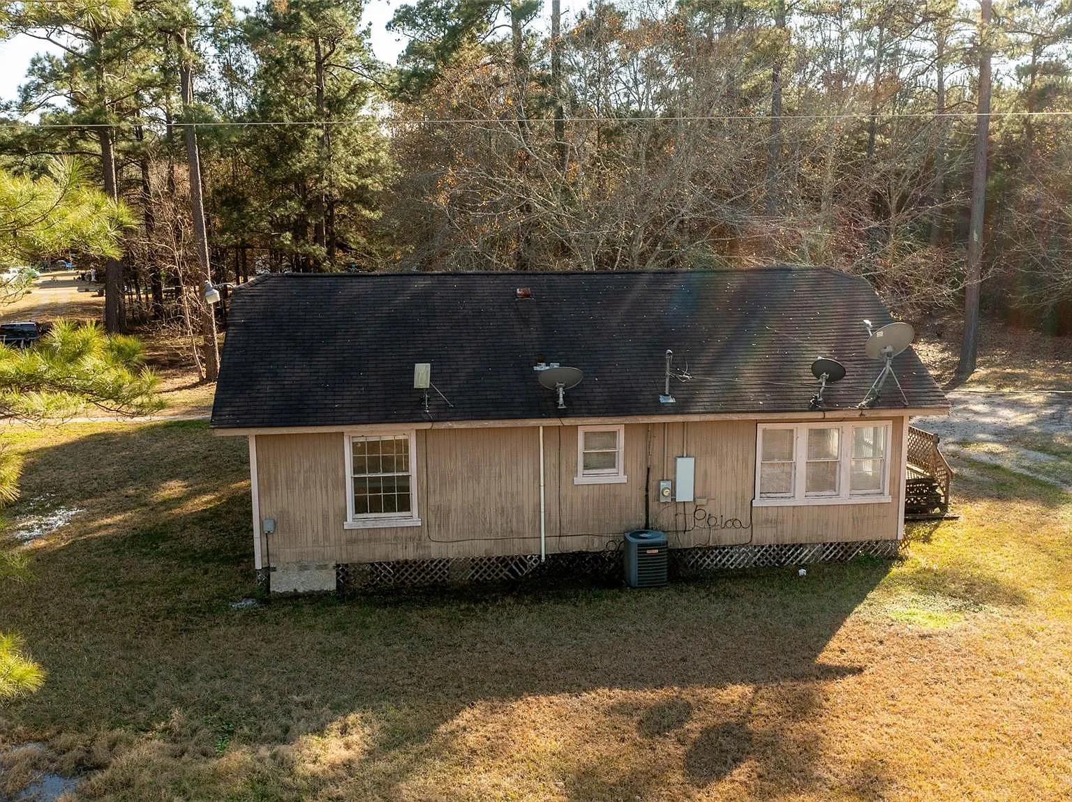 2 bed, 1.0 bath, 1160 sqft, $950 — Photo 3