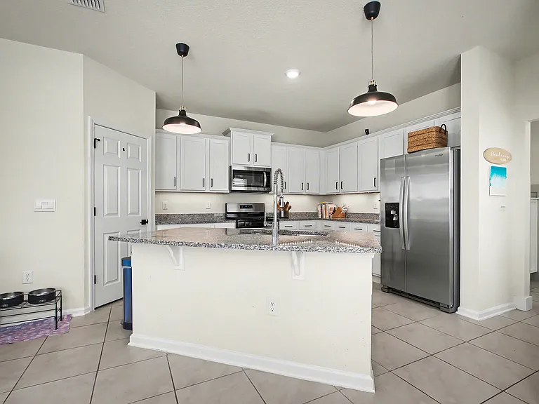 101 Java Ln — Photo 6