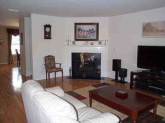Living Room with Gas Fireplace