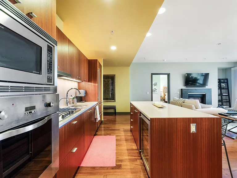 841 S Gaines St #305 — Photo 10