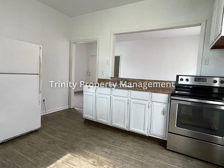545 Baltimore Ave — Photo 3