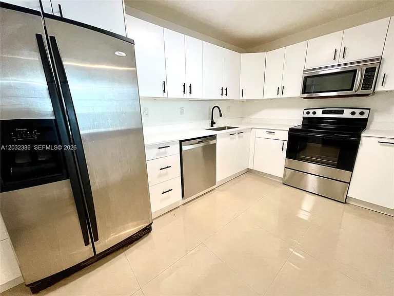 19390 Collins Ave #316 — Photo 17