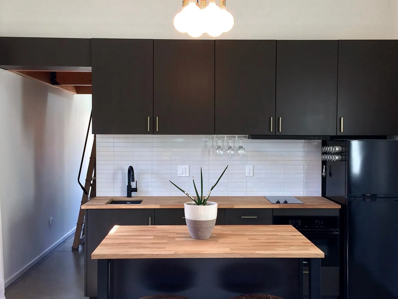 1 bed, 600 sqft, $1,875 — Photo 2