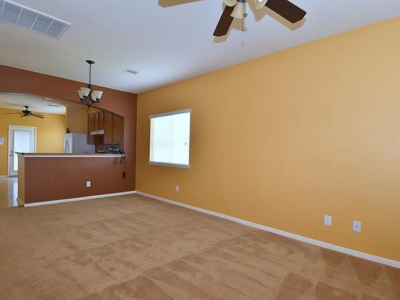 4th image of 1510 Claremont Garden Cir