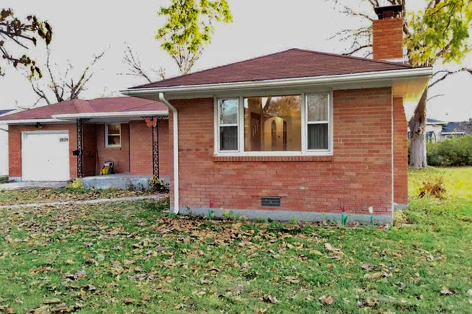 1st image of 2820 Wright Ave