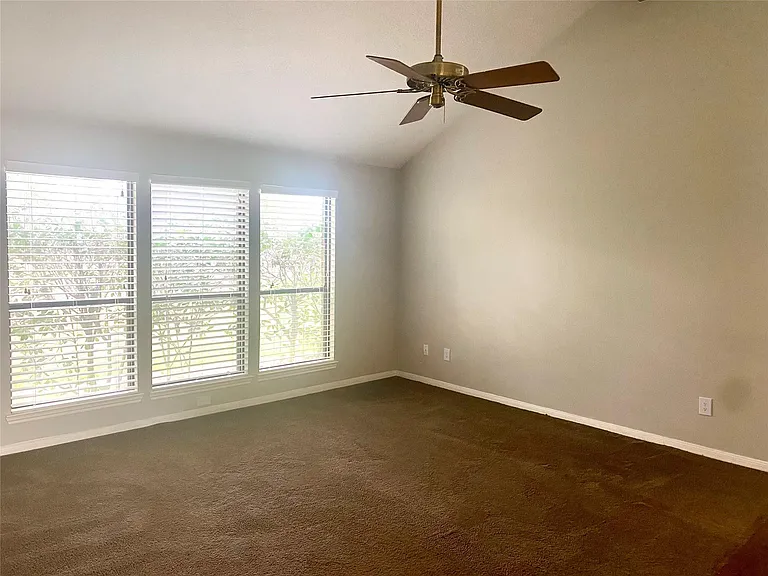 303 Desert Willow Ct — Photo 5