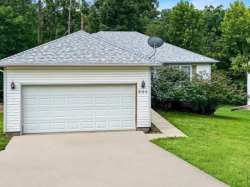234 Evergreen Dr Photo 1