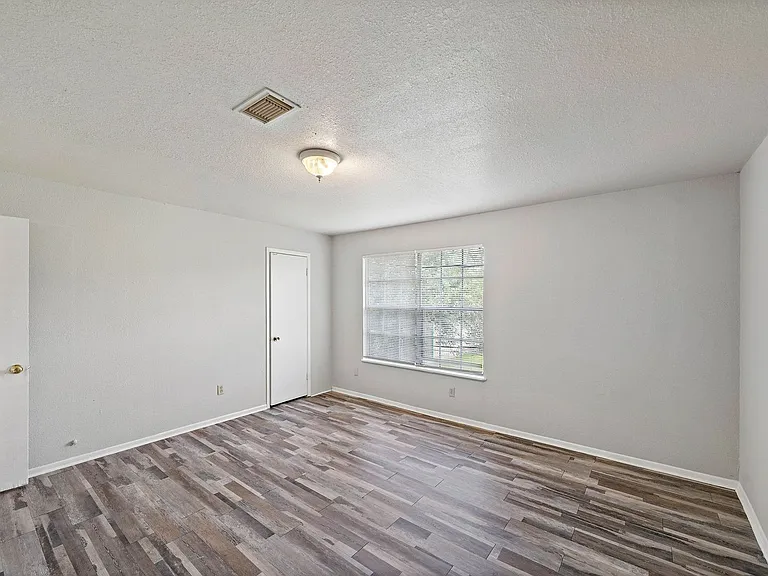 2729 Main St — Photo 22