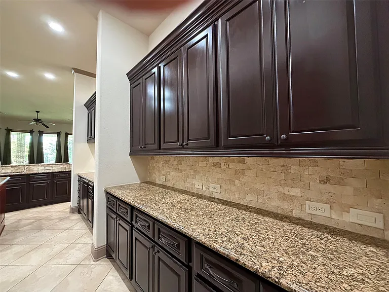 6223 Duke Trail Ln — Photo 8