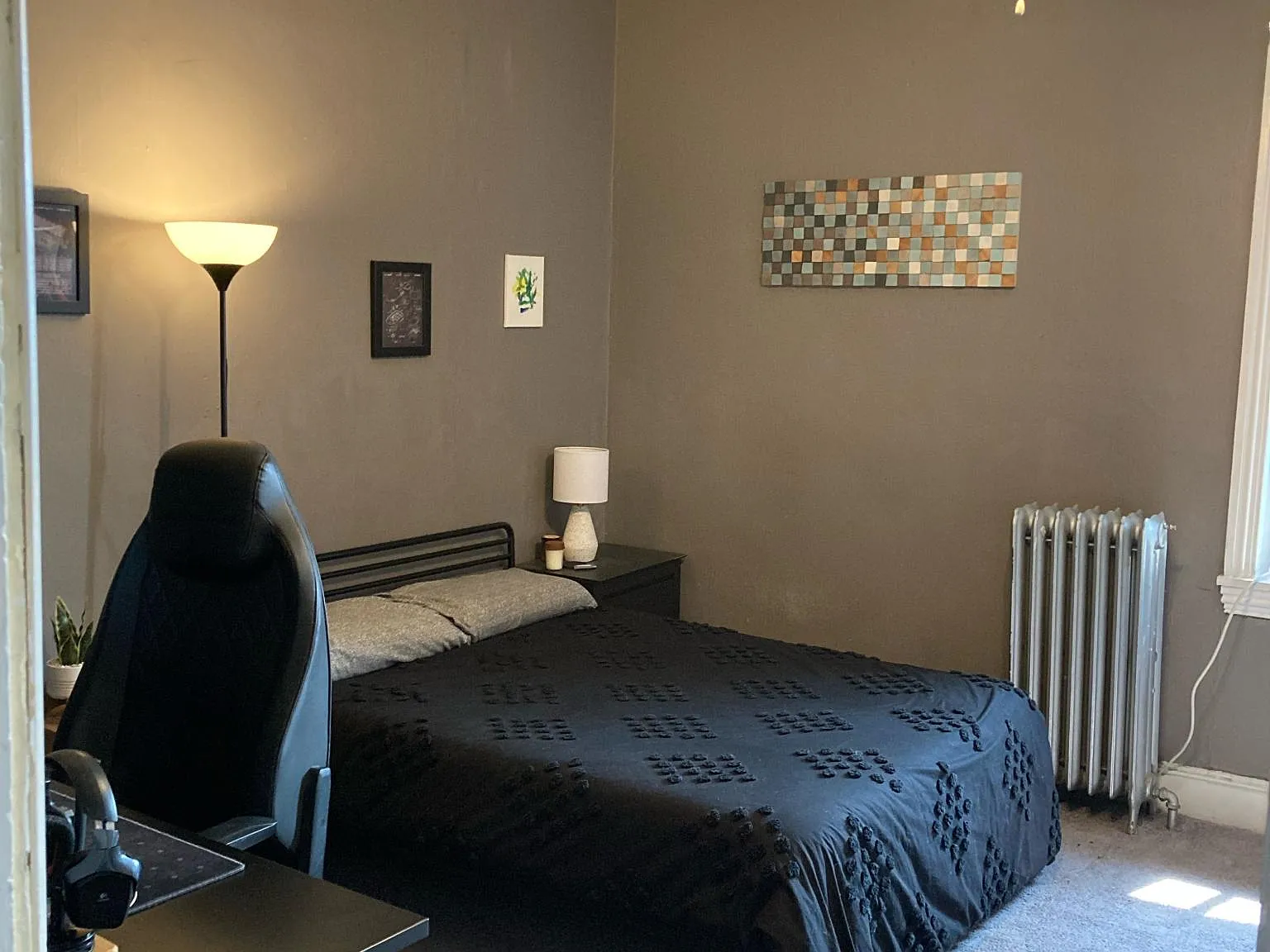 2 bed, 850 sqft, $1,600 — Photo 2