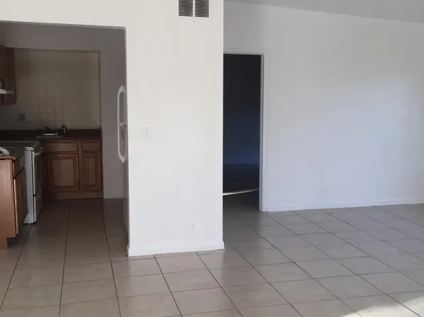 733 Cypress Dr APT C, West Palm Beach, FL 33403