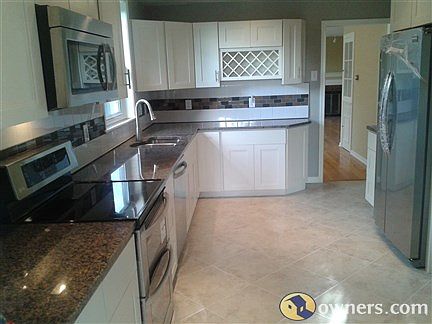 Brand New Kitchen from Top to Bottom
