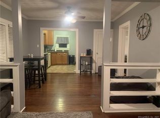 8 Mitchell Ct, Norwich, CT 06360