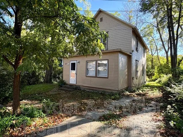67 Morningside Dr, Akron, OH 44303