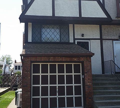 2nd image of 408 Travis Ave