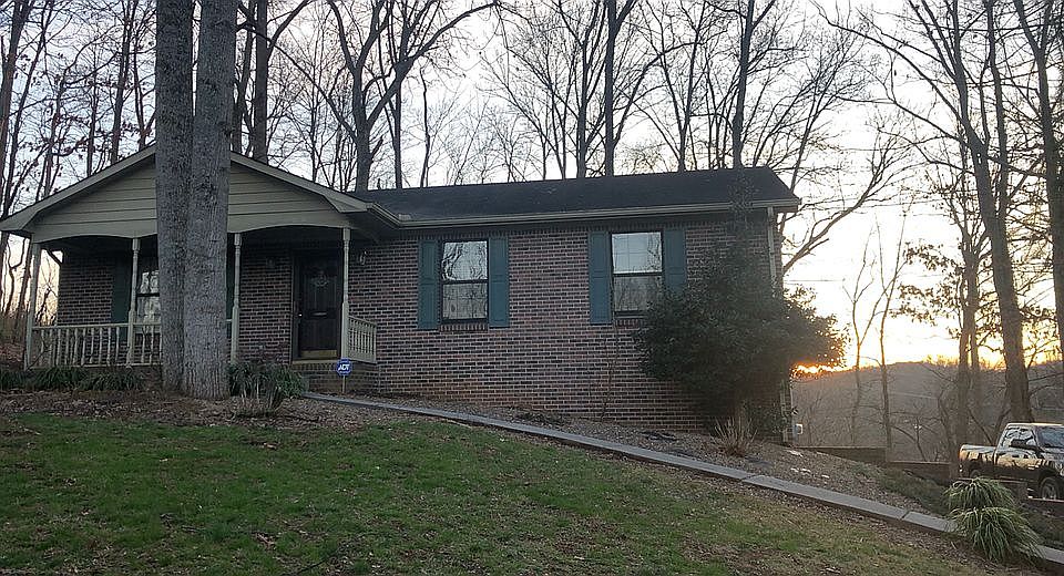 1st image of 2830 Lakins Dr