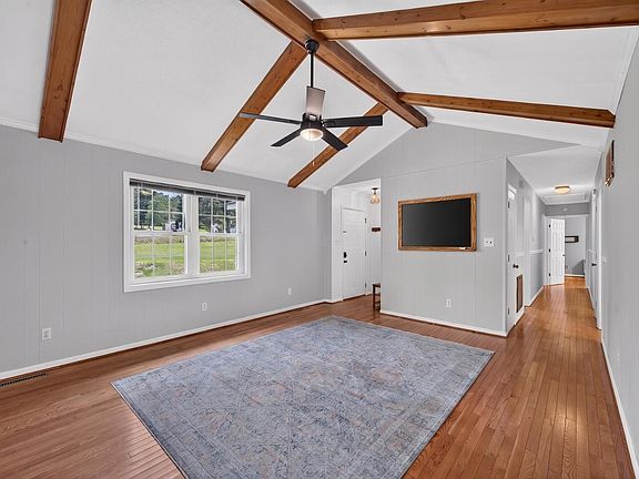 5th image of 566 Howlandville Rd