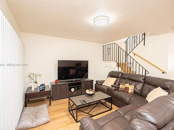 4th image of 8120 SW 103rd Ave #8120
