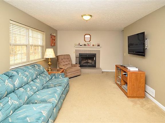 4th image of 1552 Deer Woods Dr