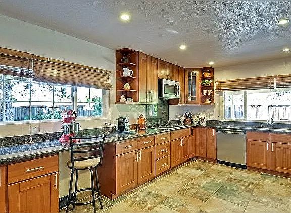 4th image of 2393 Klune Ct #2