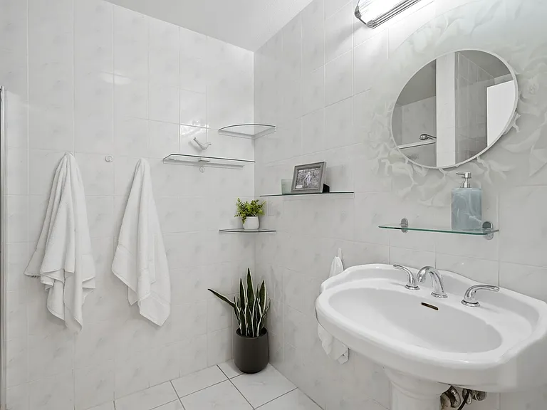 1735 Chesterton Cir — Photo 3