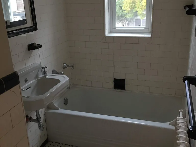 265 Daly Ave — Photo 10