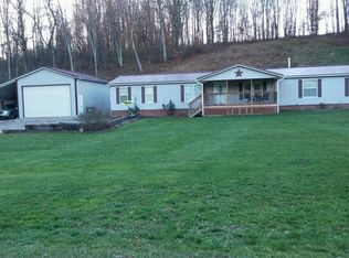 10201 Manor Rd NE, Minerva, OH 44657