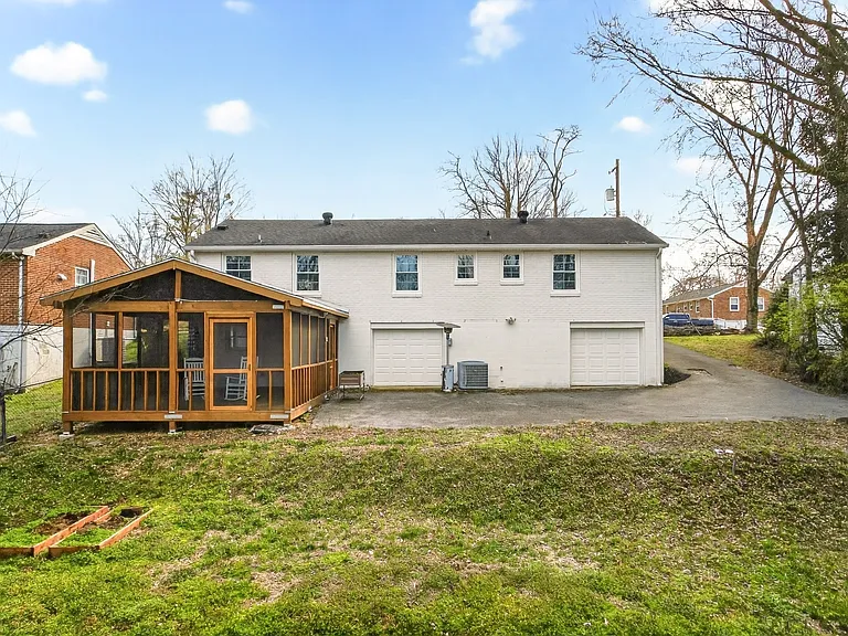 340 Binkley Dr — Photo 25