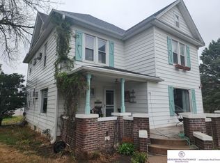 222 E 26th St, Falls City, NE 68355