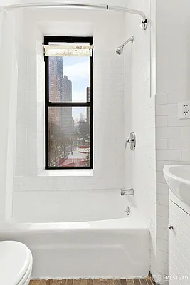 Rented by Halstead Real Estate | media 6